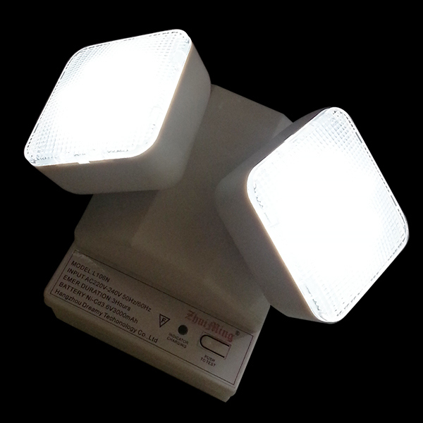 6W Twin Spot LED Notbeleuchtung 6500K 3,6V 3,0Ah Ni-Cd Akku PC-Gehäuse IP20